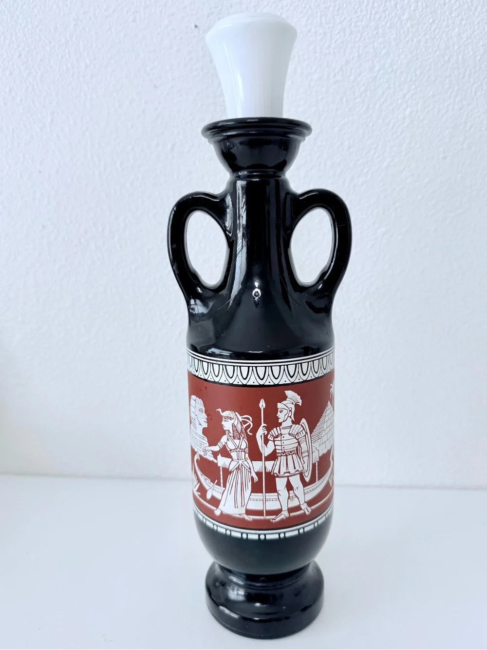 Vintage 1962 Jim Beam Cleopatra Decanter Bottle Egyptian Milk Glass Stopper 13